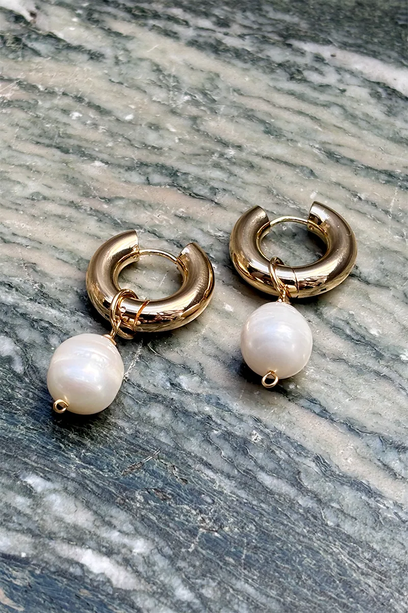 Pearly — Gold hoop earrings product view 3