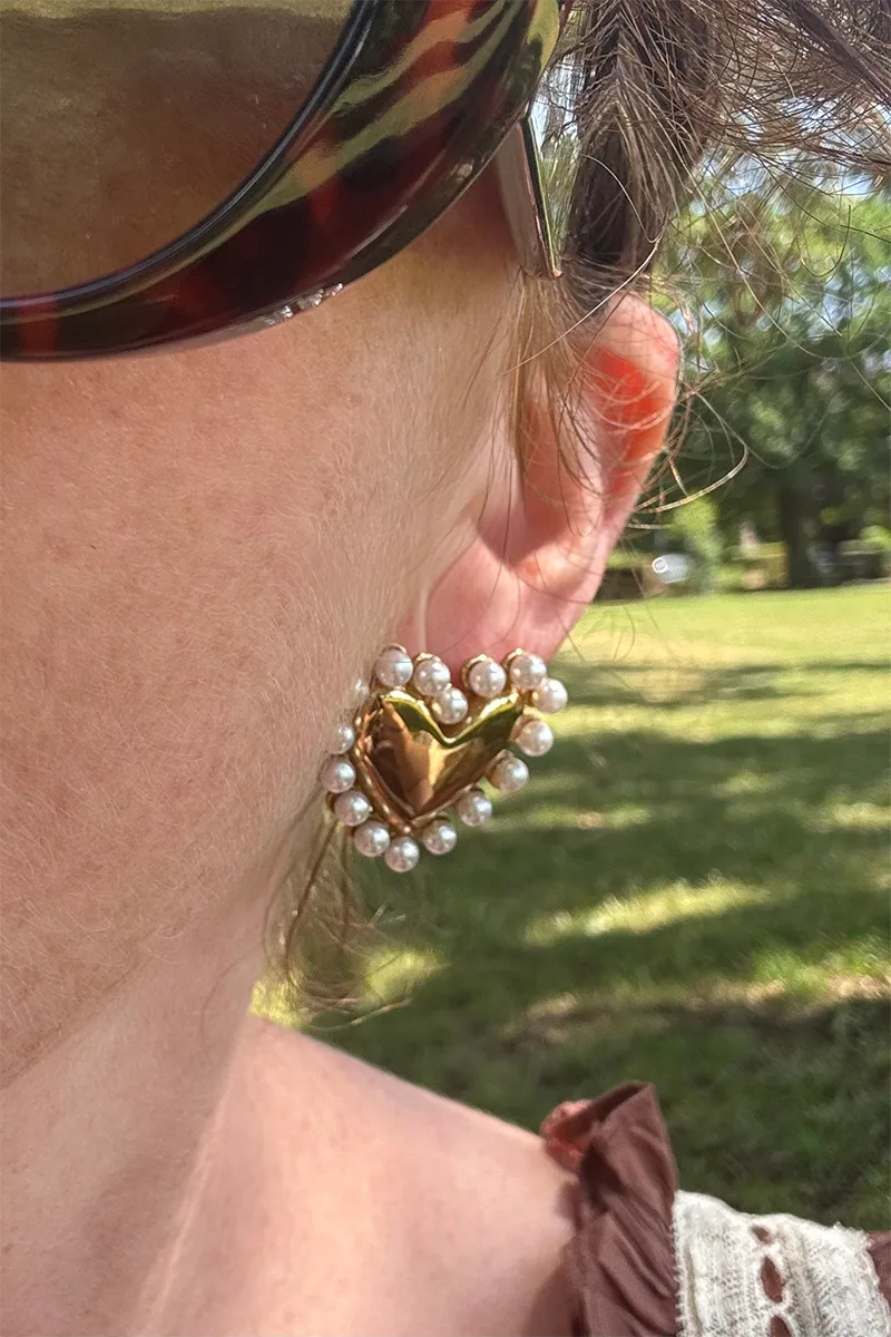 Nova Hearts — Gold earrings product view 2