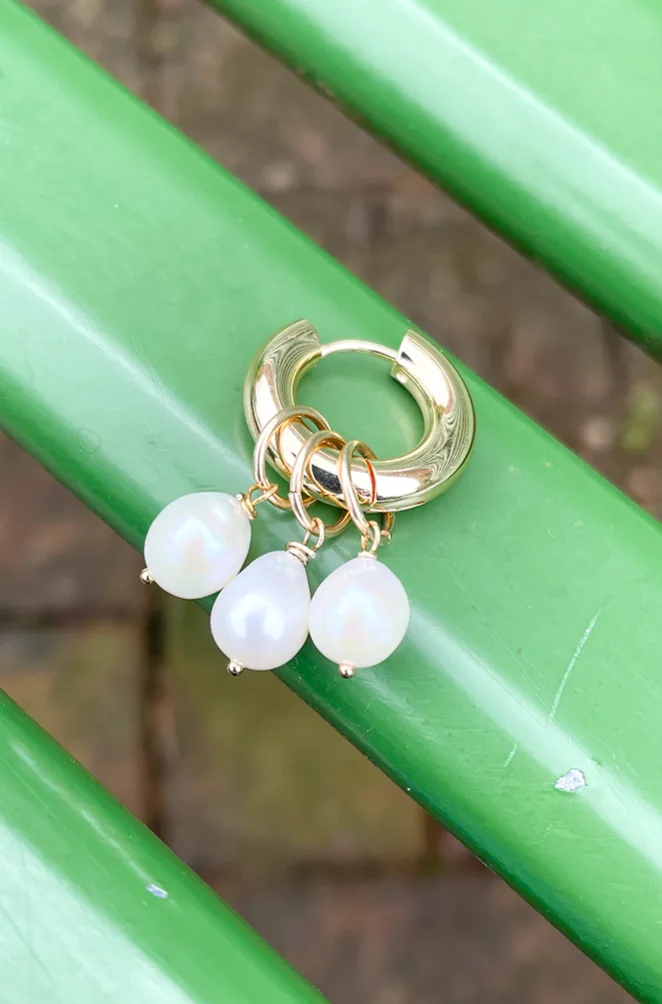 Juno Triple Pearl — Gold hoop earrings product view 5